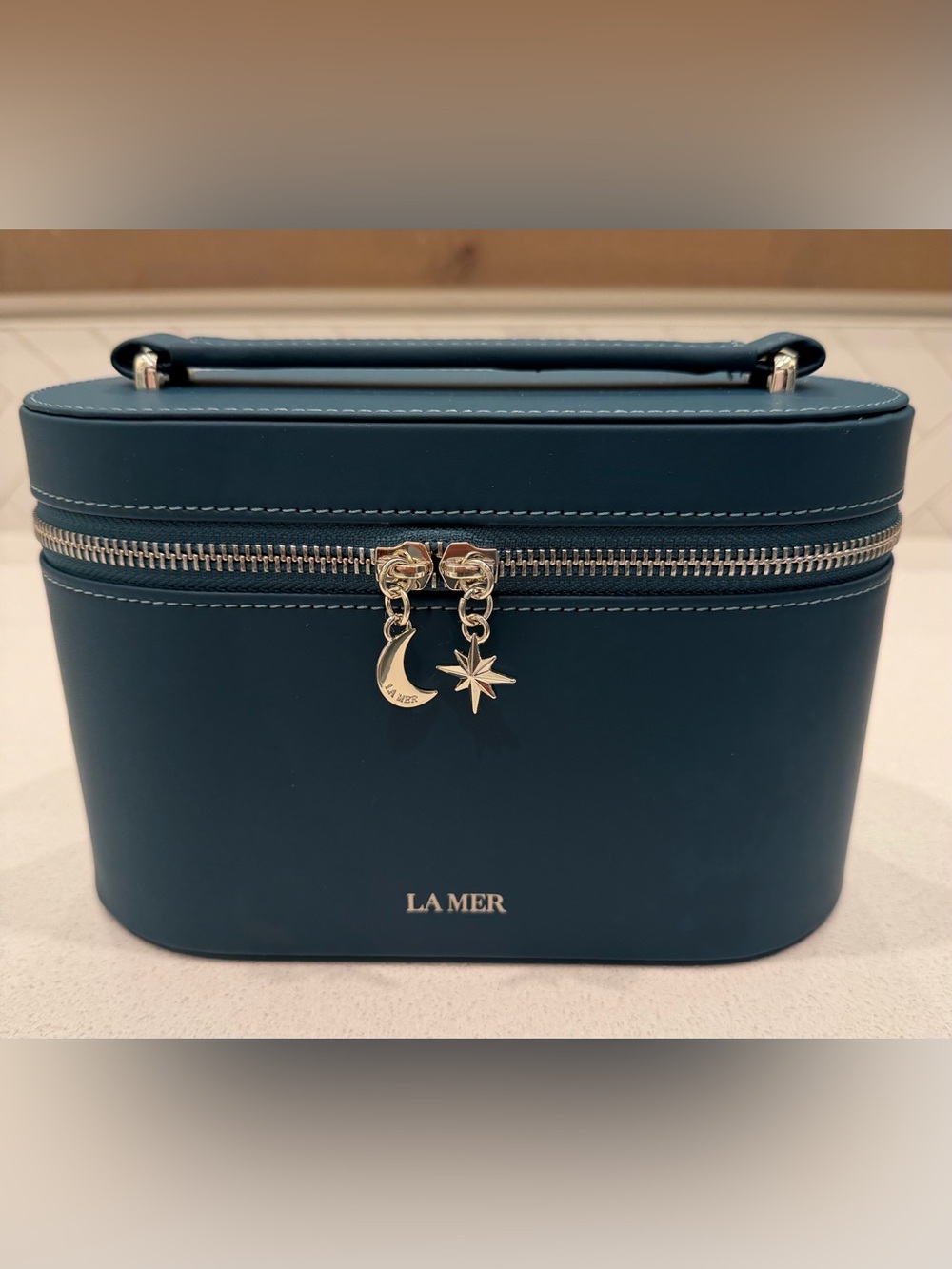 La Mer Celestial Teal Cosmetic Vanity Case with Charms